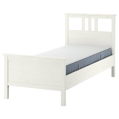 Beds with mattresses included