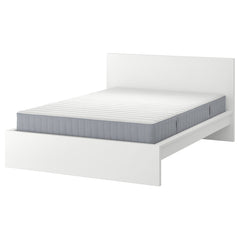 Beds with mattresses included