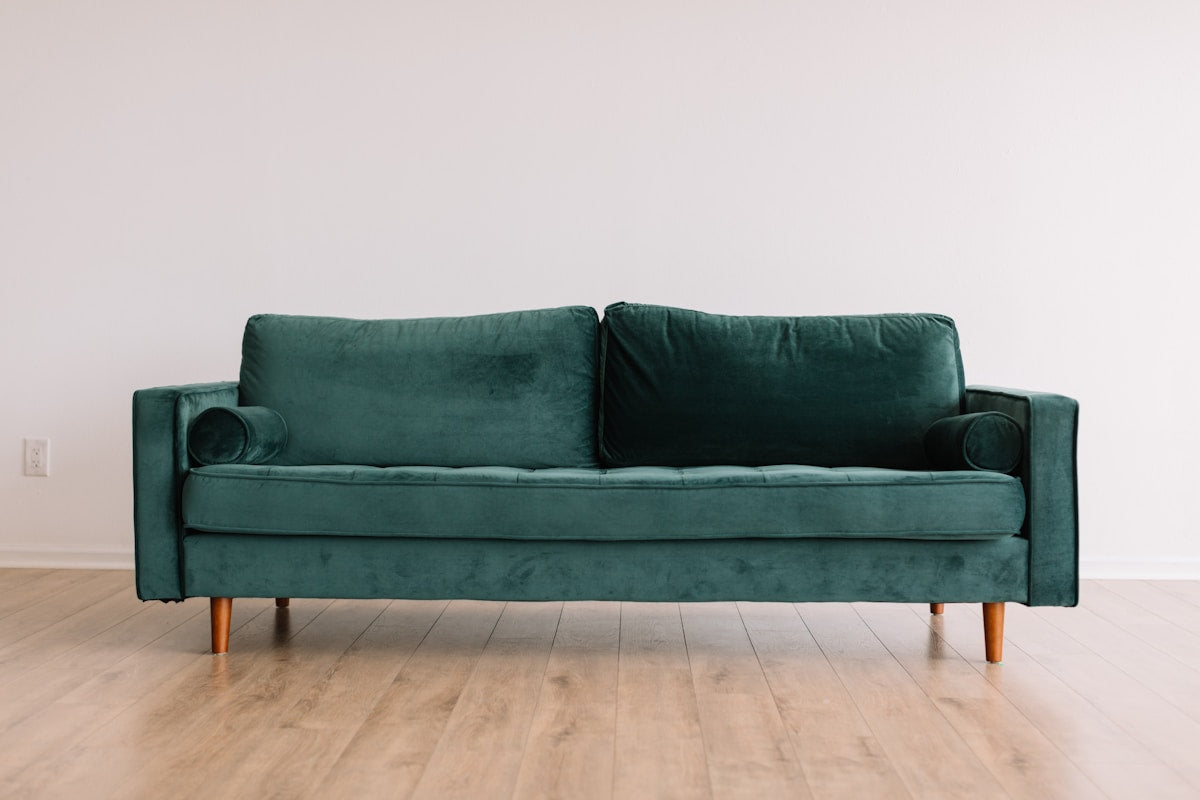 Sofas & armchairs