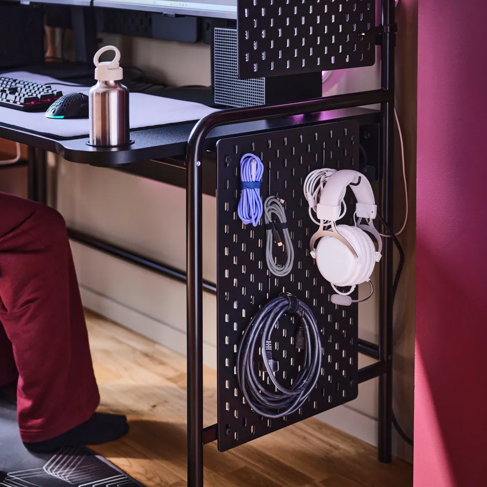 part: FRÖSKELÅS gaming desk