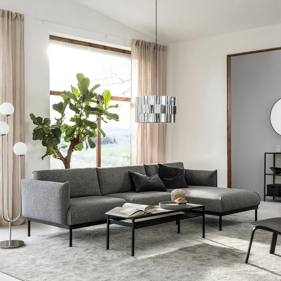 ÄPPLARYD in a room