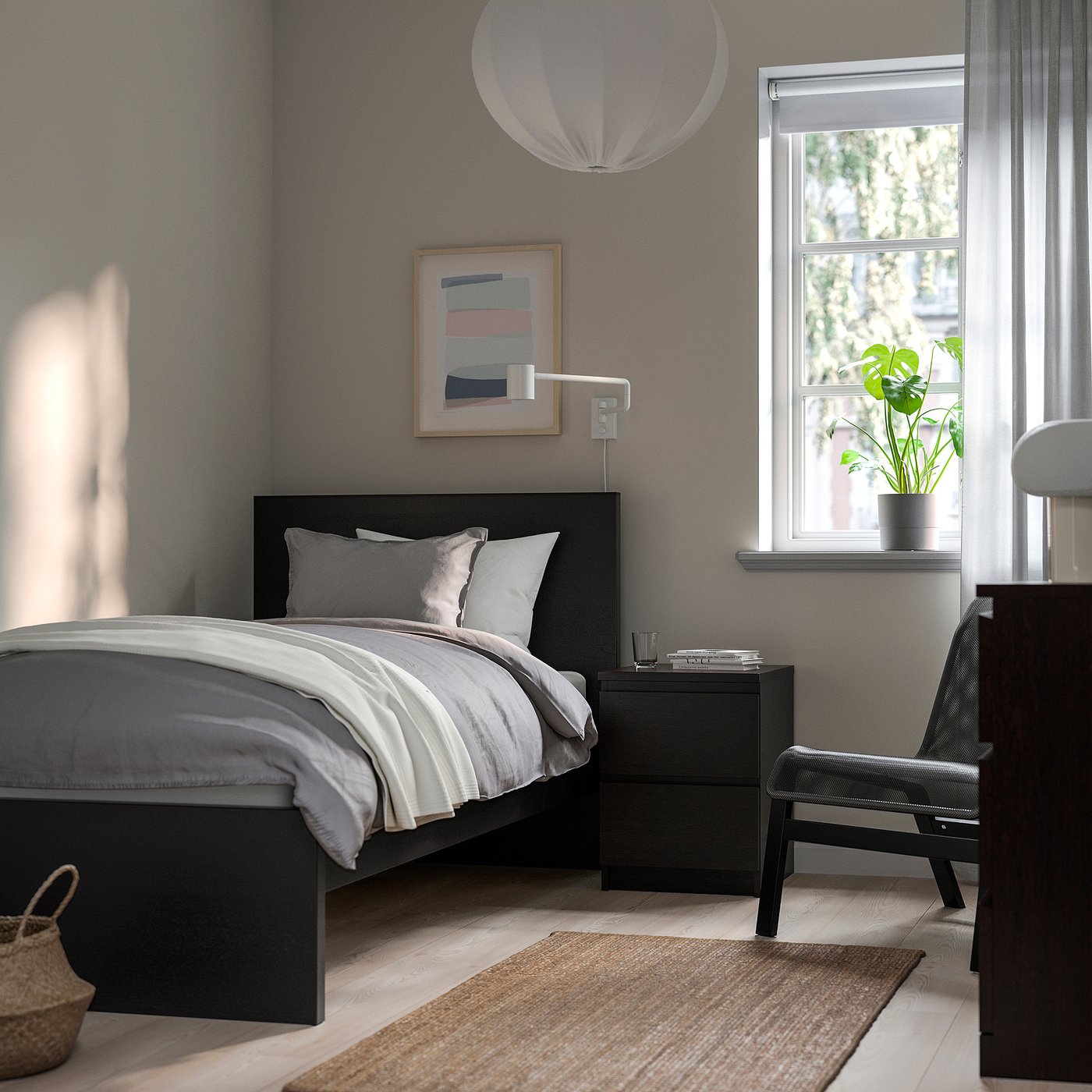 MALM in a room