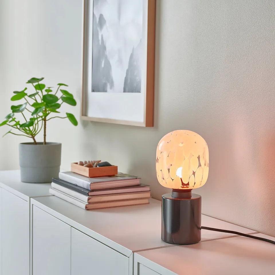 part: MOLNART LED bulb E27 240 lumen