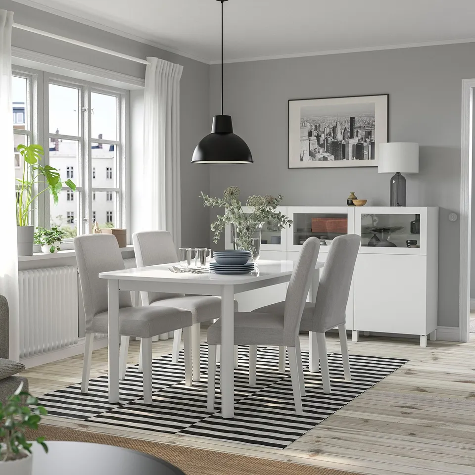 STRANDTORP / BERGMUND in a room