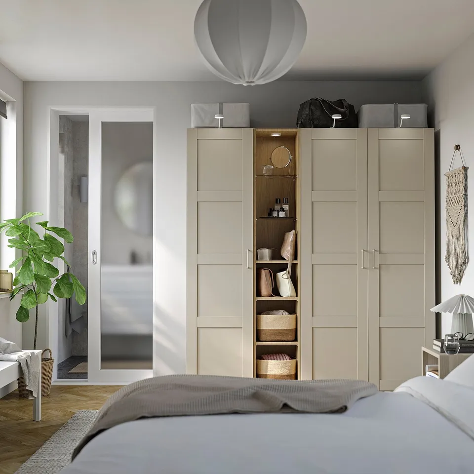 PAX / BERGSBO in a room