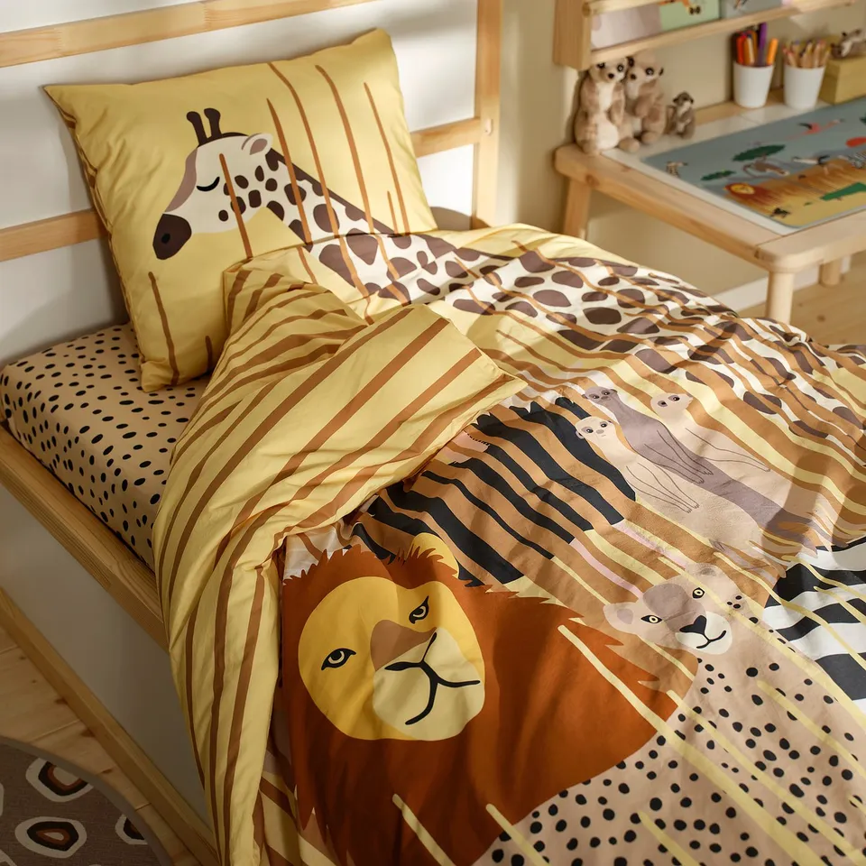 part: SANDLÖPARE duvet cover and pillowcase