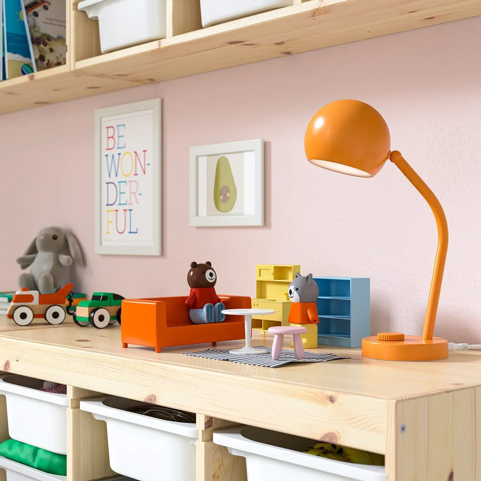 KORVSNÖRE LED desk lamp, dimmable/orange