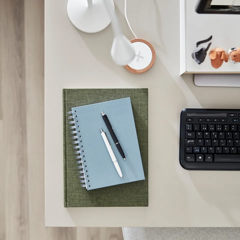 part: TROTTEN table top