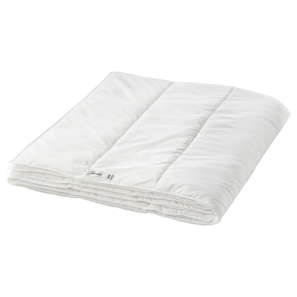 White SÄFFEROT duvet, recycled polyester, soft & warm.