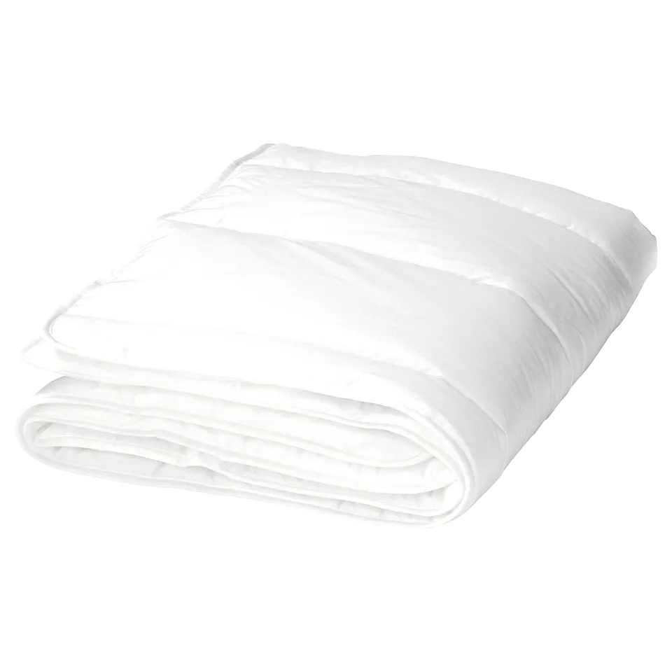 White cotton-bLENd duvet with puffy texture, recycled polyester.