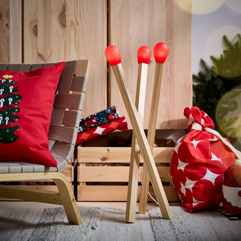 STRÅLA LED floor lamp, matchstick-shaped wood