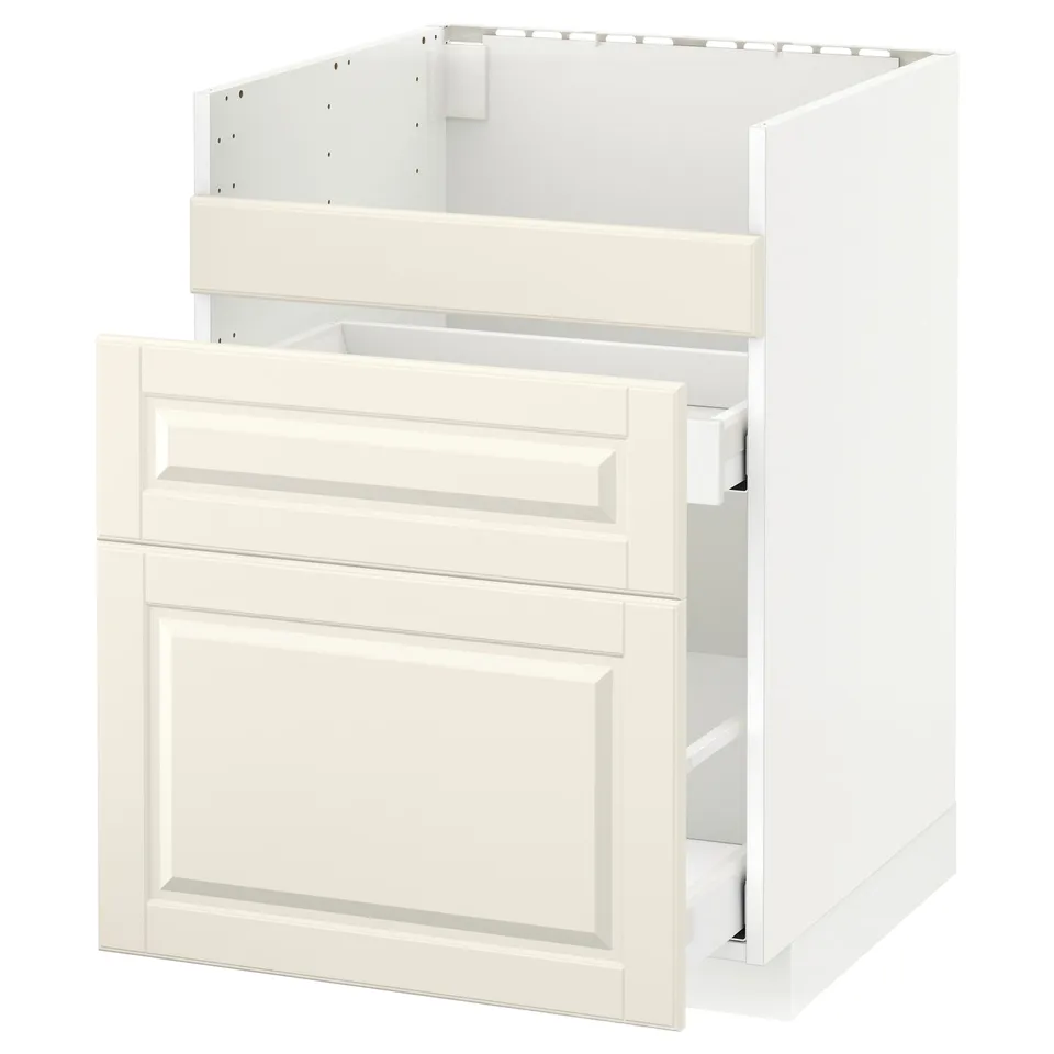 White METOD kitchen cabinet set with off-white bodbyn fronts, featuring bevelled edges and drawer units.