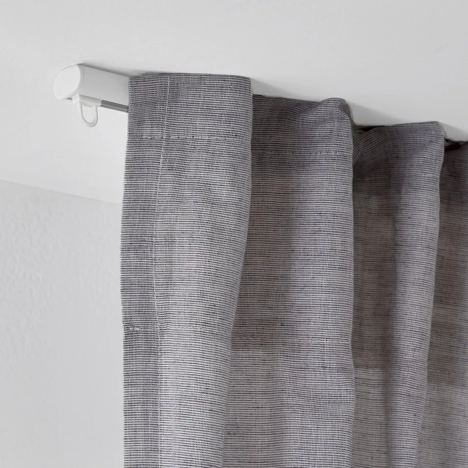 Grey curtain on adjustable ceiling rail, 100-180 cm.