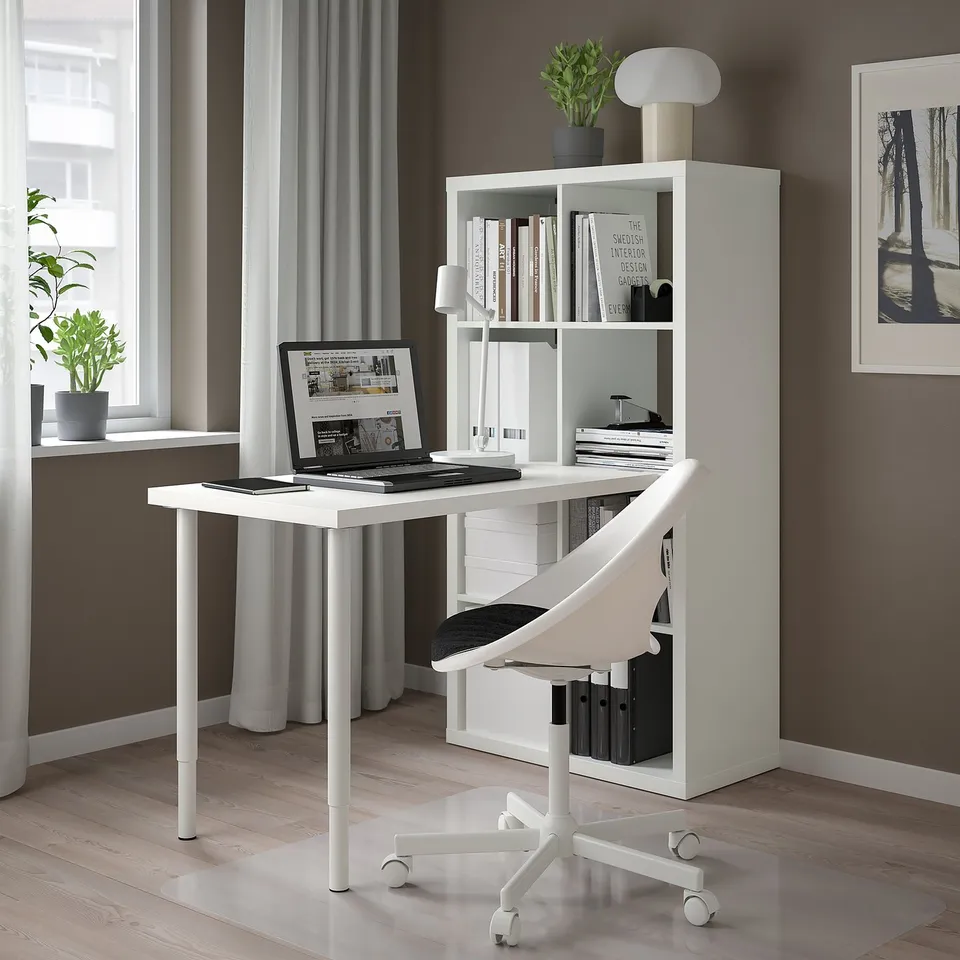 KALLAX / LINNMON in a room