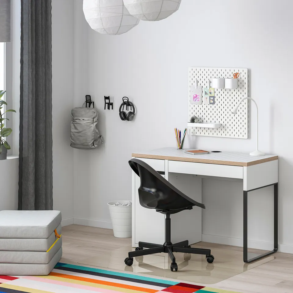 part: MICKE desk