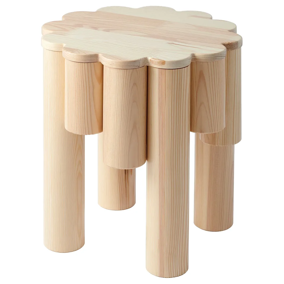 KONSTRUNDA stool, natural wood, rounded legs, petal-shaped seat.