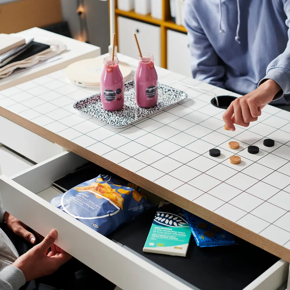 part: MICKE desk