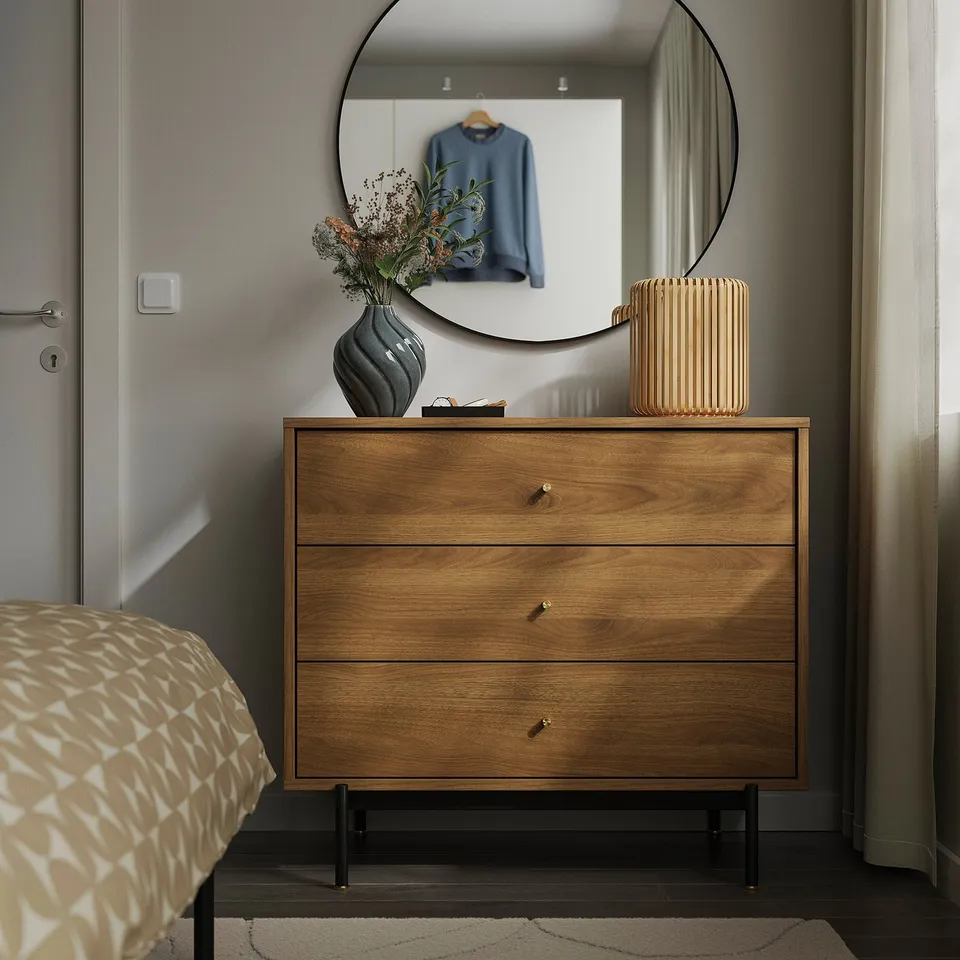 RÅDMANSÖ in a room