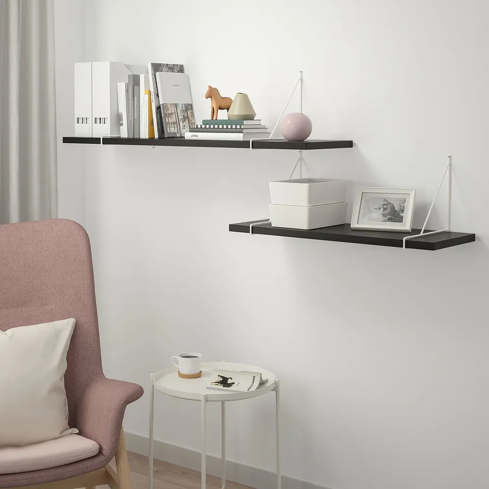 BERGSHULT in a room