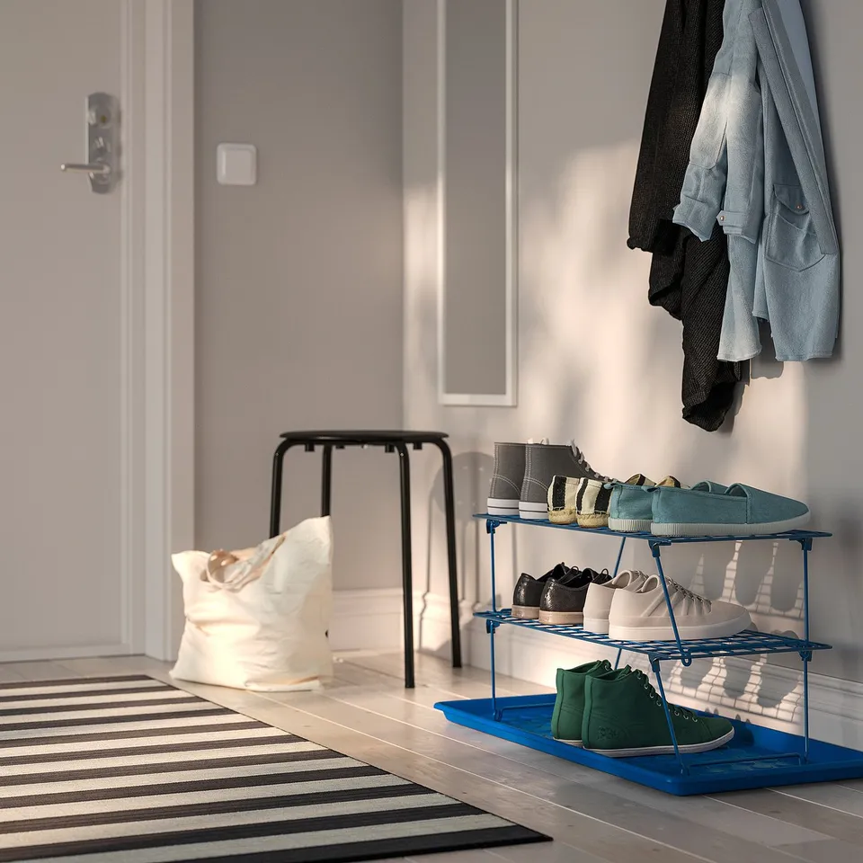 GREJIG / BAGGMUCK in a room