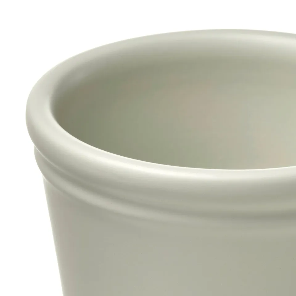 Green pottery, smooth rim.