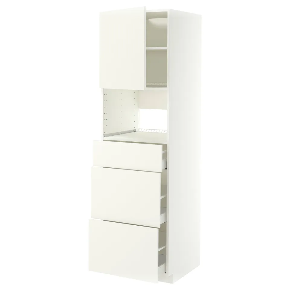 White METOD kitchen cabinet with pull-out drawers and open shelf.