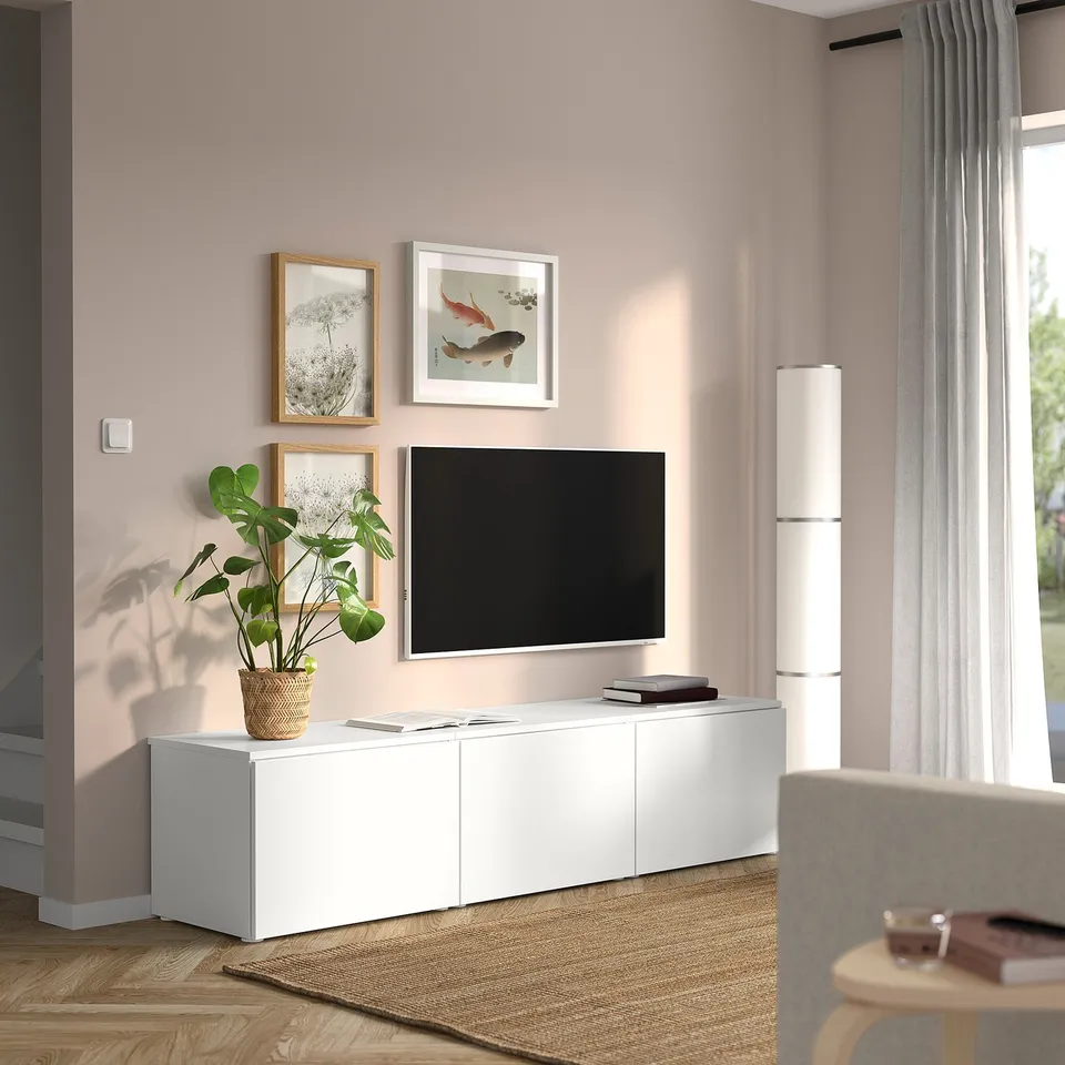 PLATSA in a room