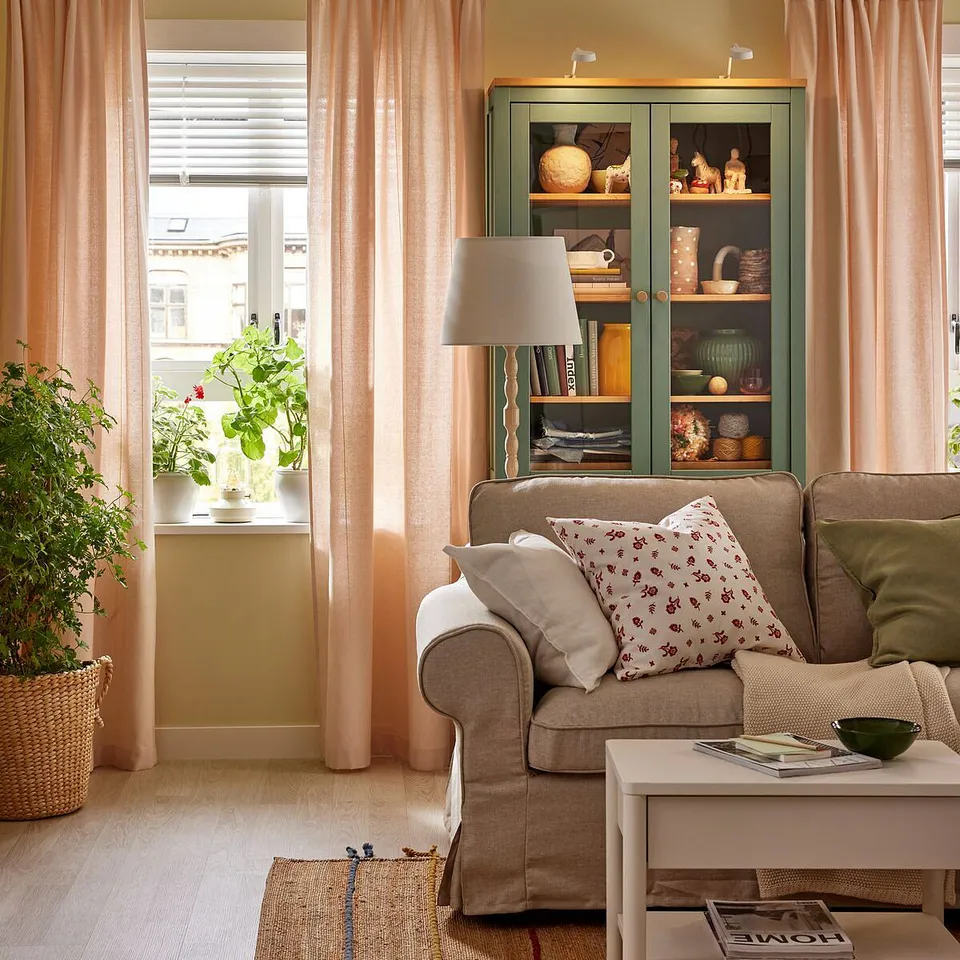 part: KINNAHULT floor lamp