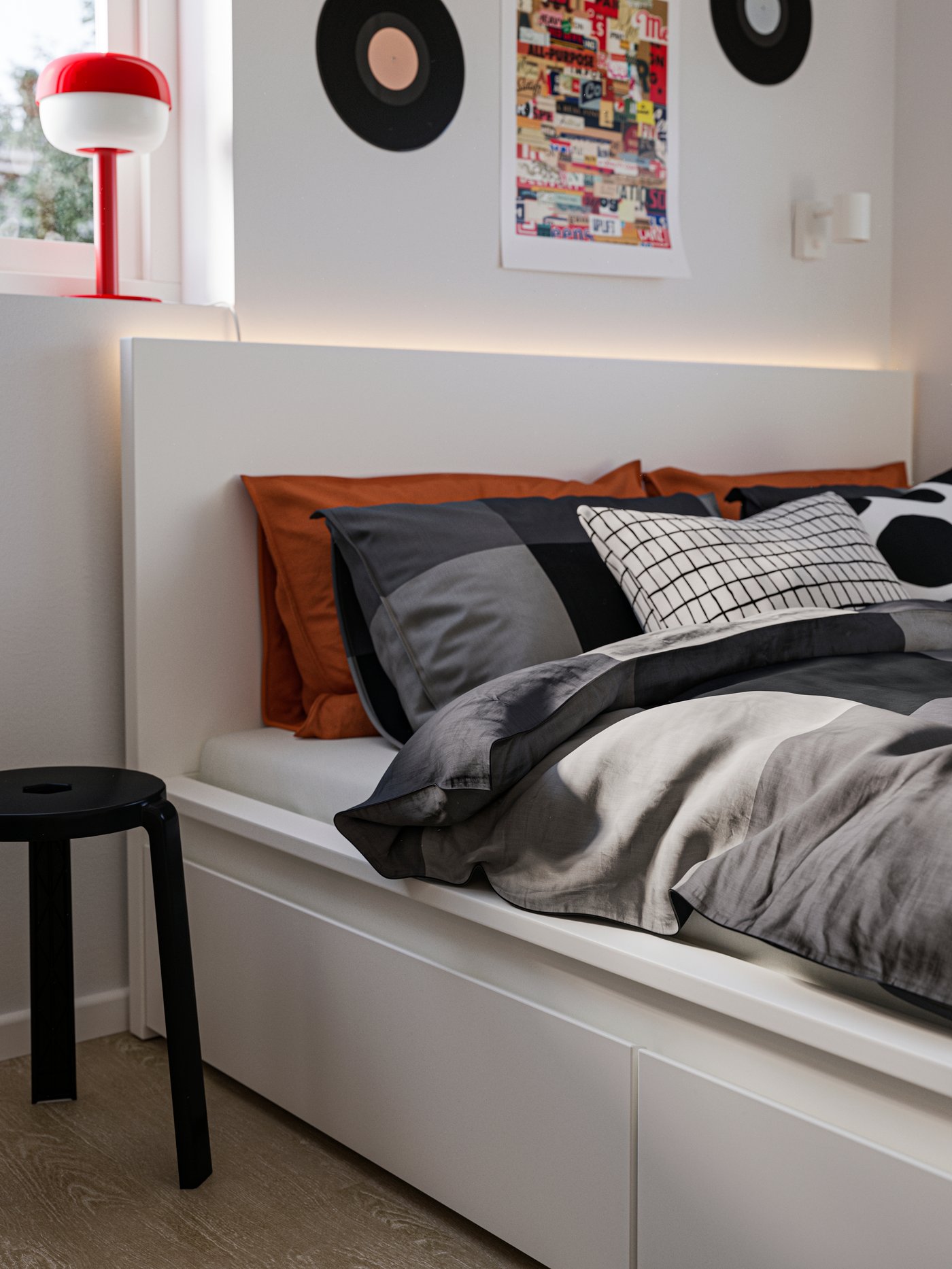MALM Bed frame, high, w 2 storage boxes, white/Lindbåden, 160x200 cm