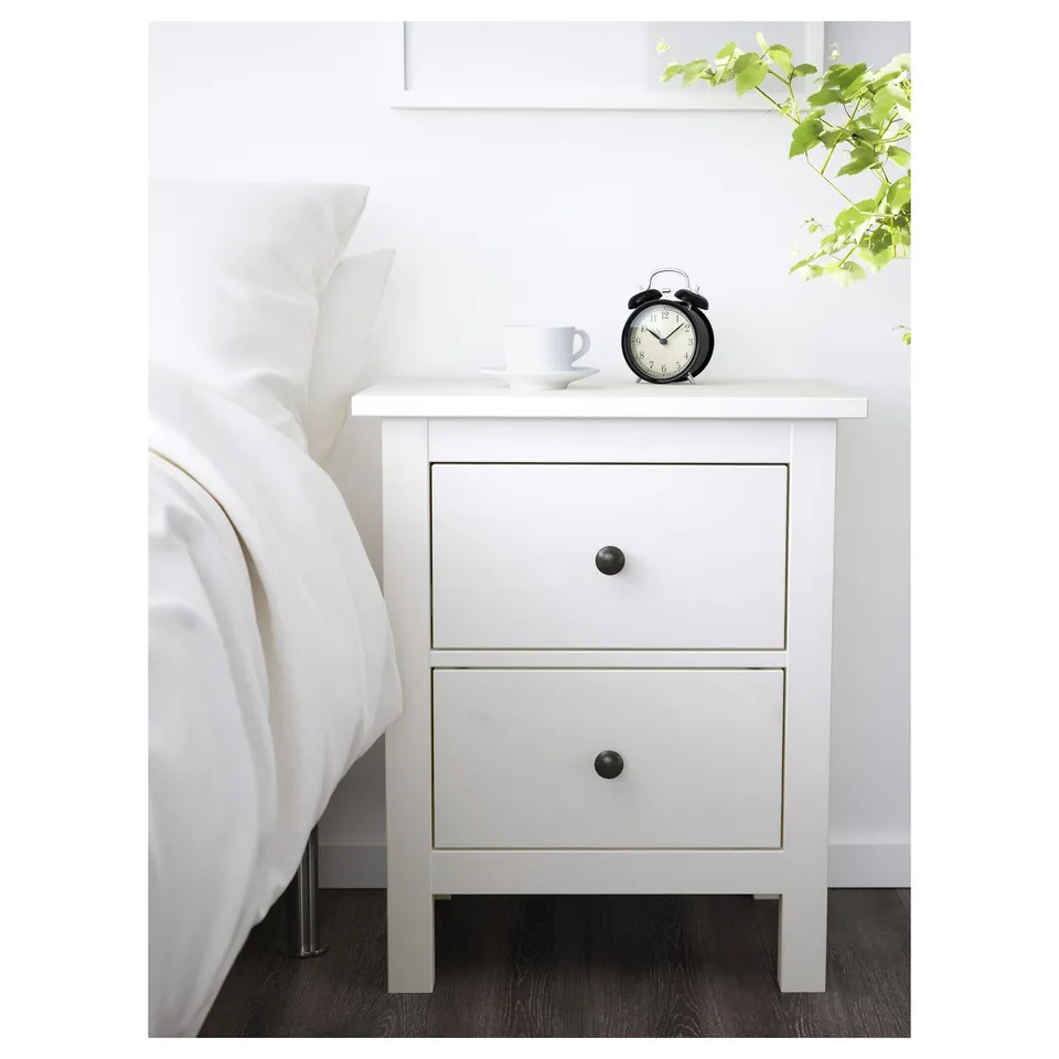 HEMNES in a room