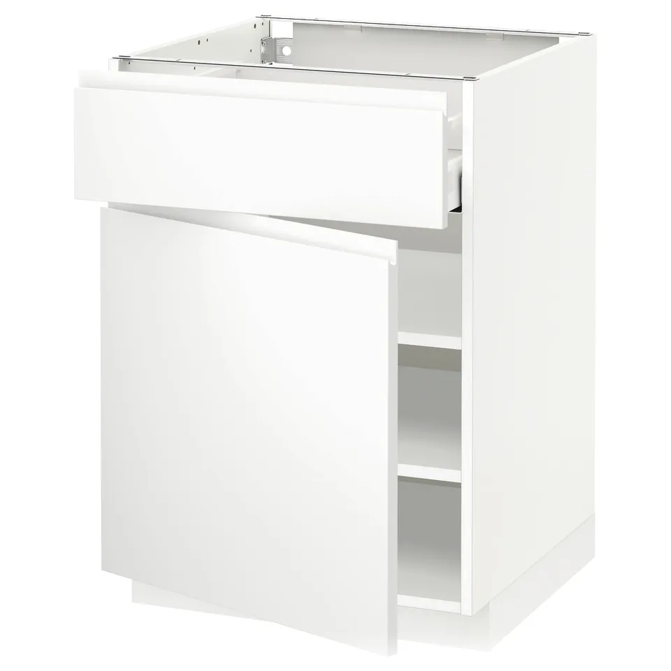 METOD white kitchen cabinet, matte white, modern design, integrated handles, adjustable shelves, medium-sized.