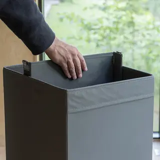 DRÖNA