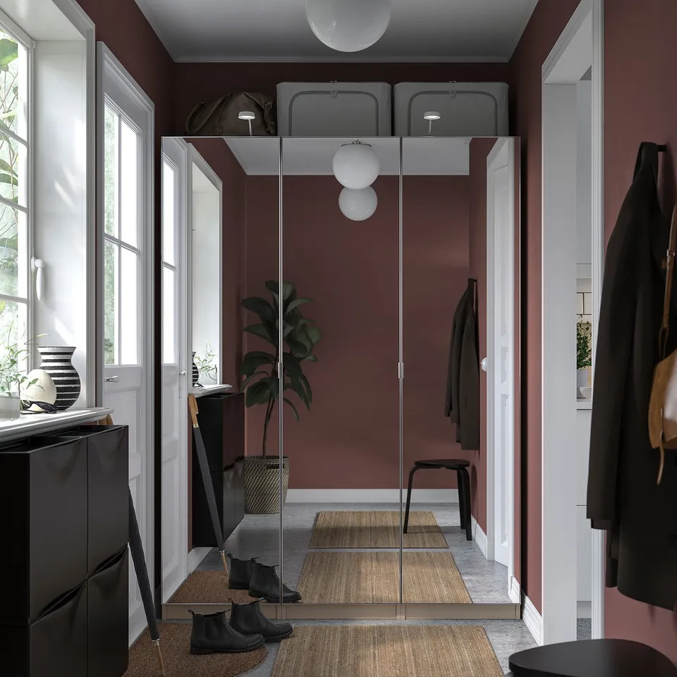 PAX / ÅHEIM in a room