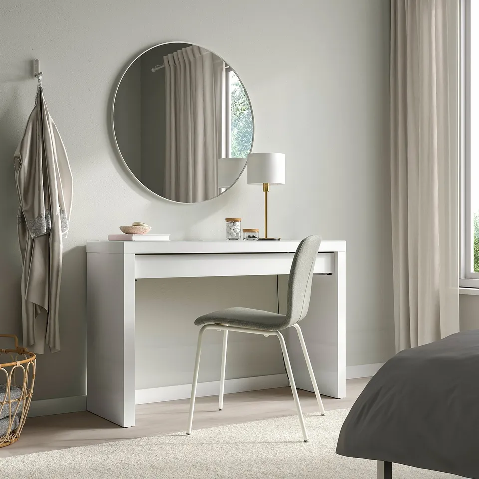 MALM in a room