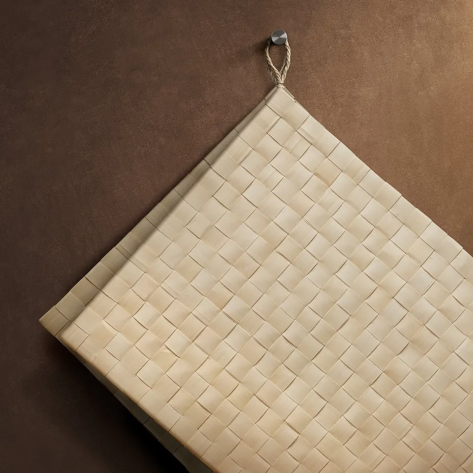 Woven palmyra leaf placemat, rustic table decor, sustainable