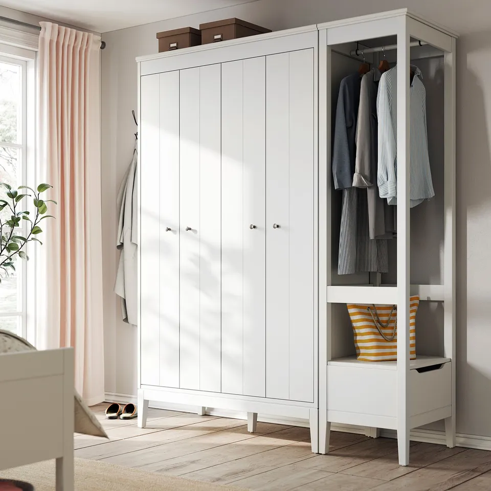 IDANÄS in a room