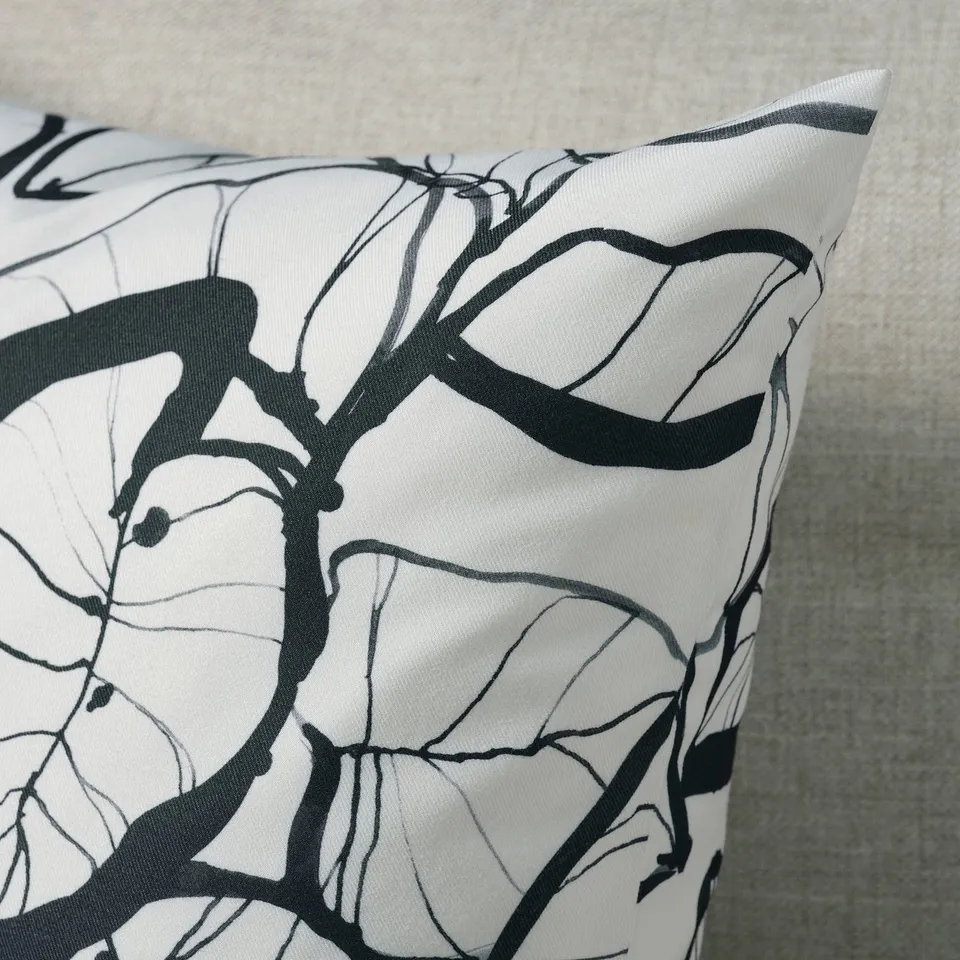 part: PELARKÖRSBÄR cushion cover