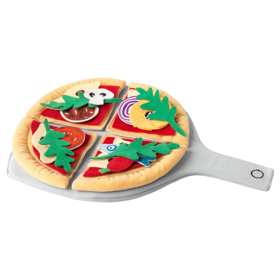 A cuddly toy pizza on a tray, featuring various toppings. Perfect for kids play, made of polyester.