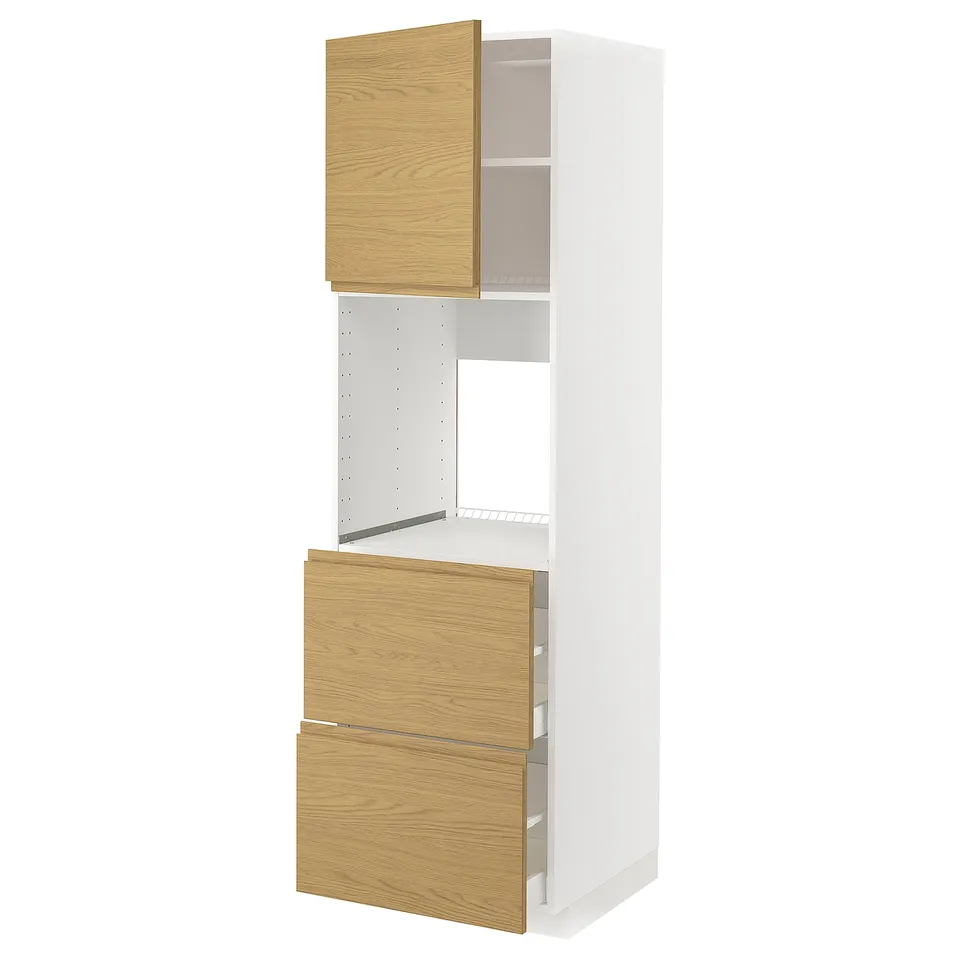 A white METOD kitchen unit with oak-look handles and shelves.