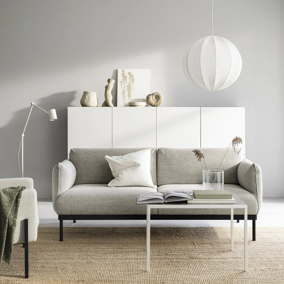 ÄPPLARYD in a room