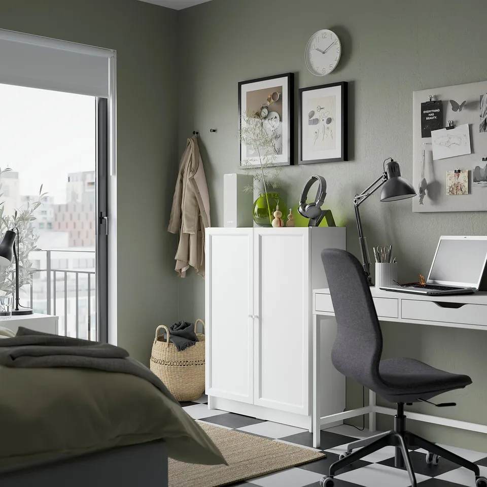 part: BILLY / OXBERG bookcase with doors