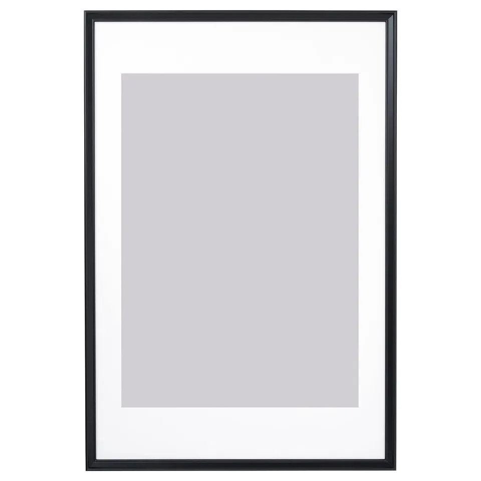 A KNOPPÄNG picture frame in black, rectangular with thin edges and a traditional look, designed for safe display.
