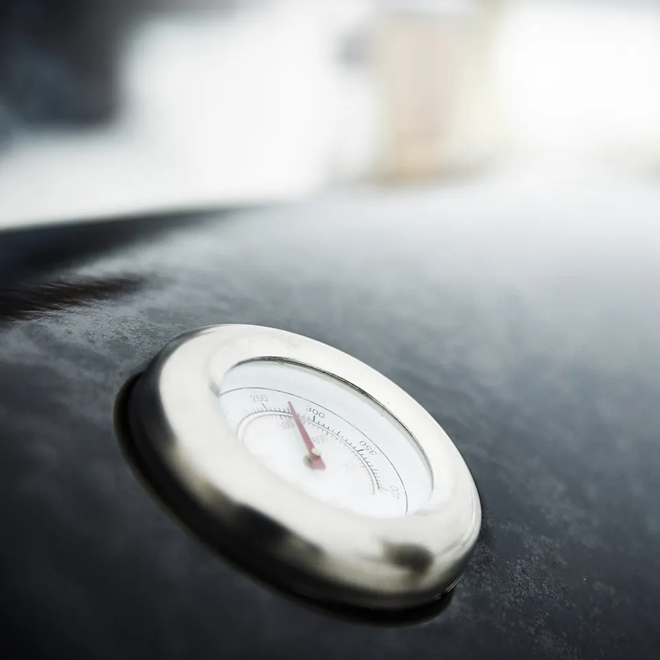 Thermometer on charcoal grill