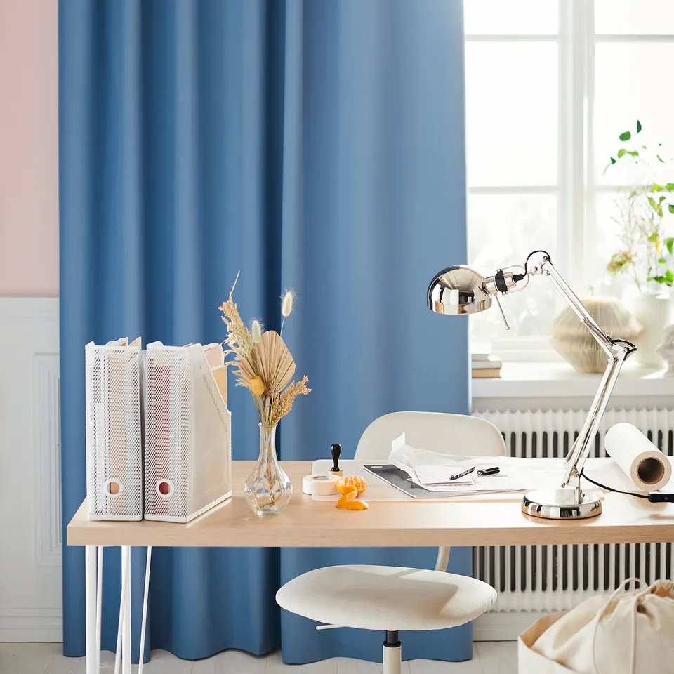FORSÅ in a room