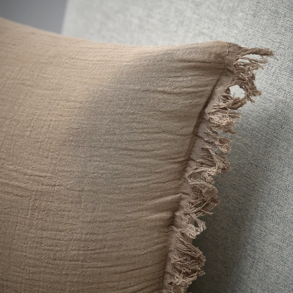 part: VALLKRASSING cushion cover