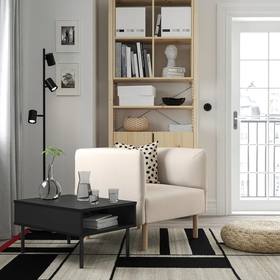 LILLEHEM in a room