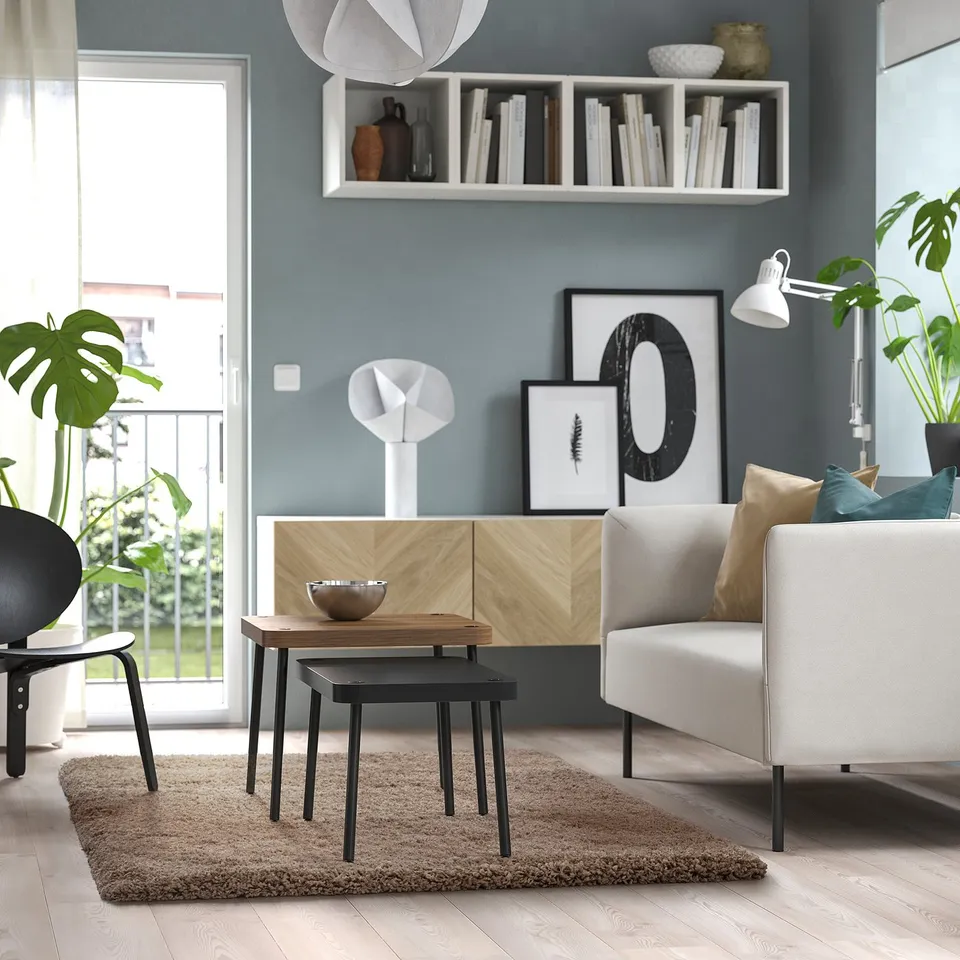 VOLLERSLEV in a room
