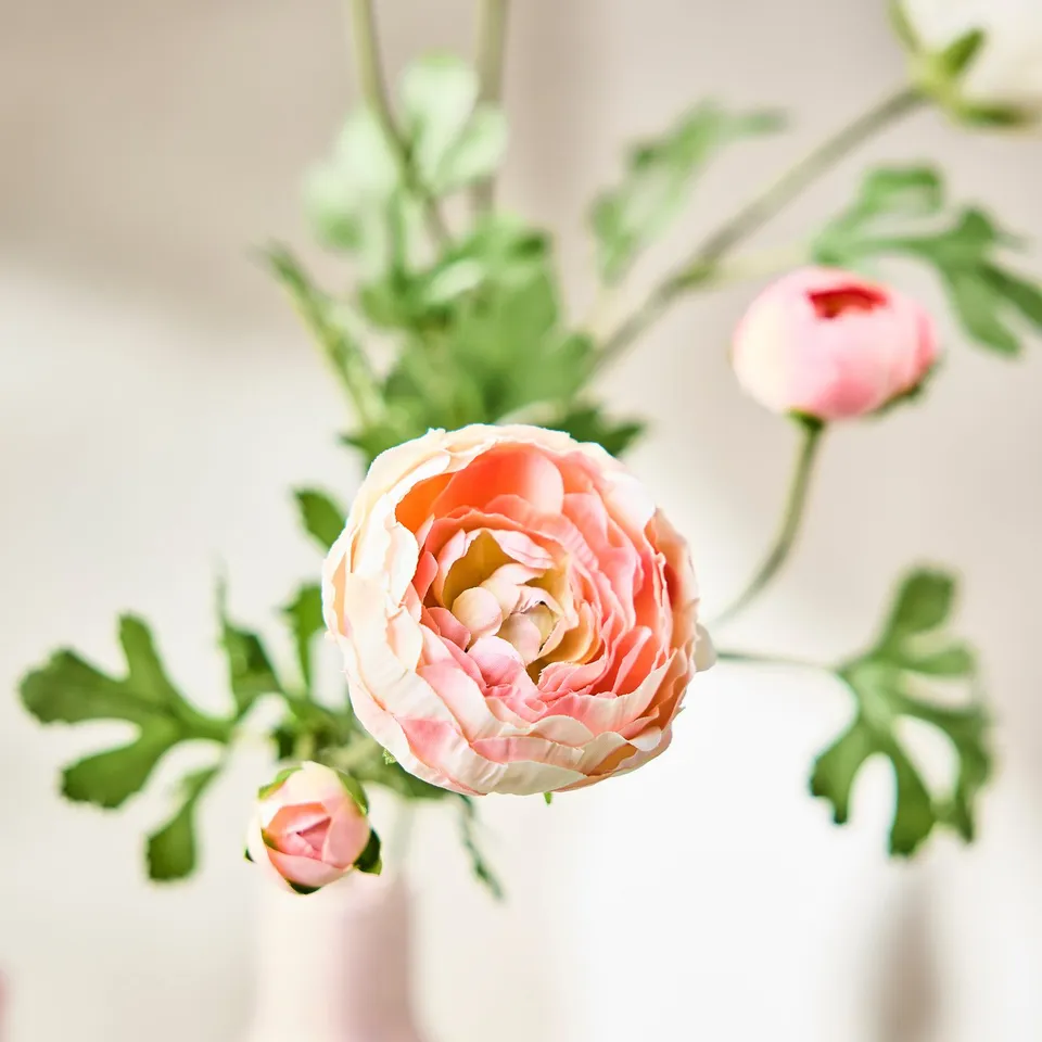 SMYCKA Artificial flower, in/outdoor Ranunculus/pink, 52 cm