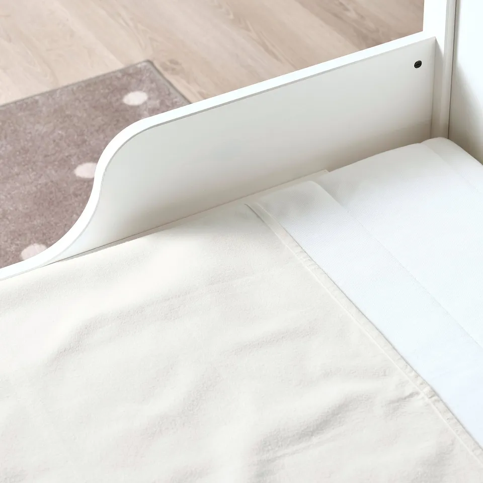 part: LEN mattress protector