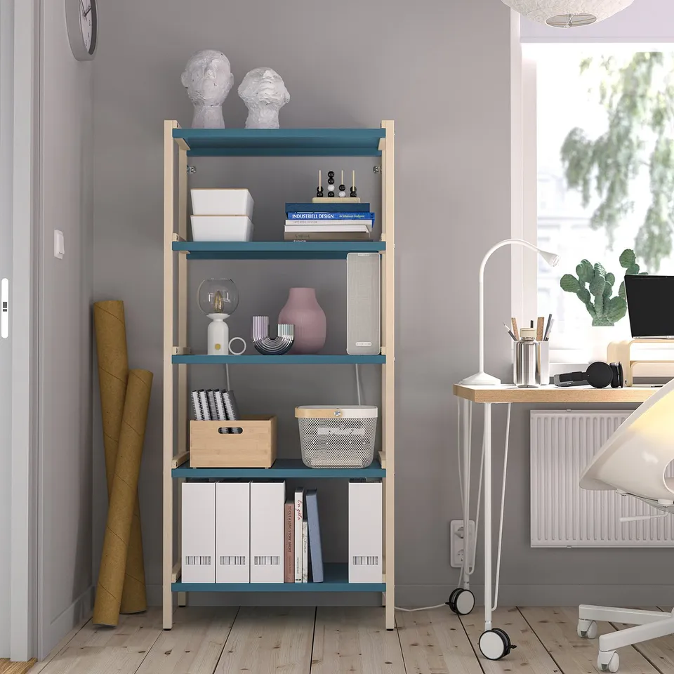 EKENABBEN in a room